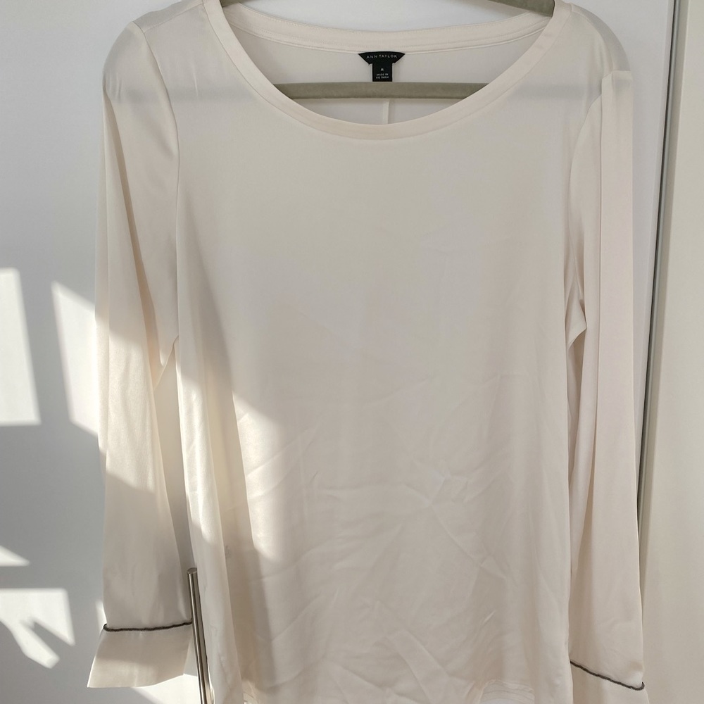 ANN TAYLOR Beaded cuff Top